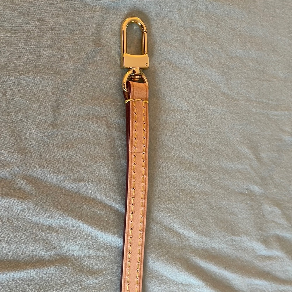 Vachetta strap